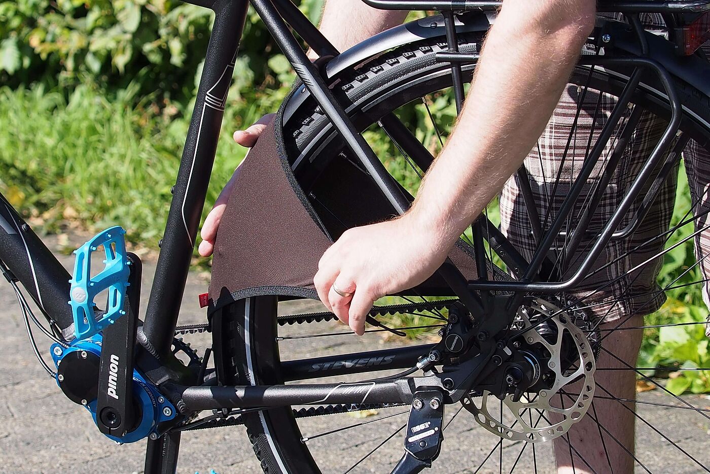 Spritzschutz und Schutzblech am Hinterrad Spritzschutz und Schutzblech am Hinterrad